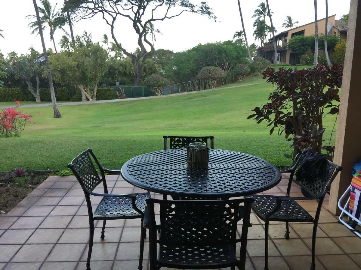 Aparthotel 9B Ekahi Village-Studio Bath, Garden View - 1 Minute Stroll To Beach! Wailea
