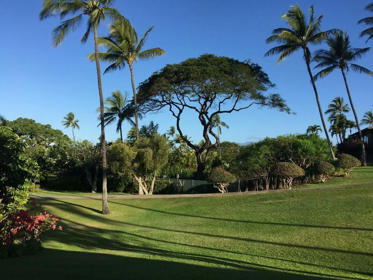 9B Ekahi Village-Studio Bath, Garden View - 1 Minute Stroll To Beach! Wailea  United States